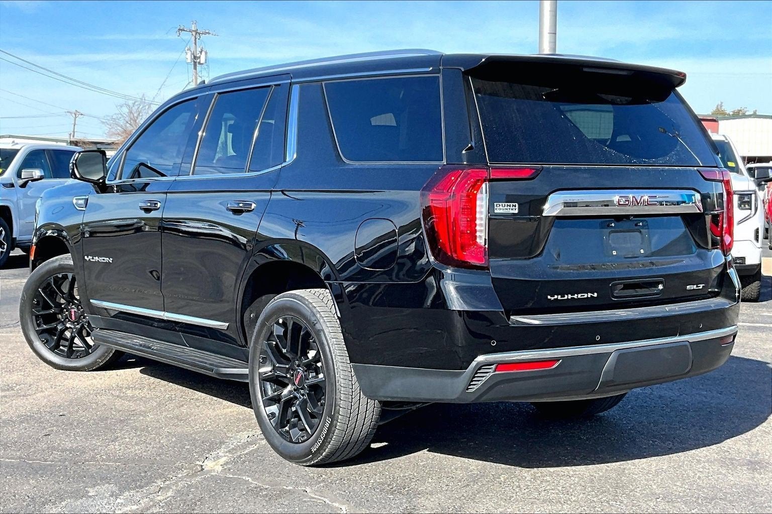 2022 GMC Yukon SLT