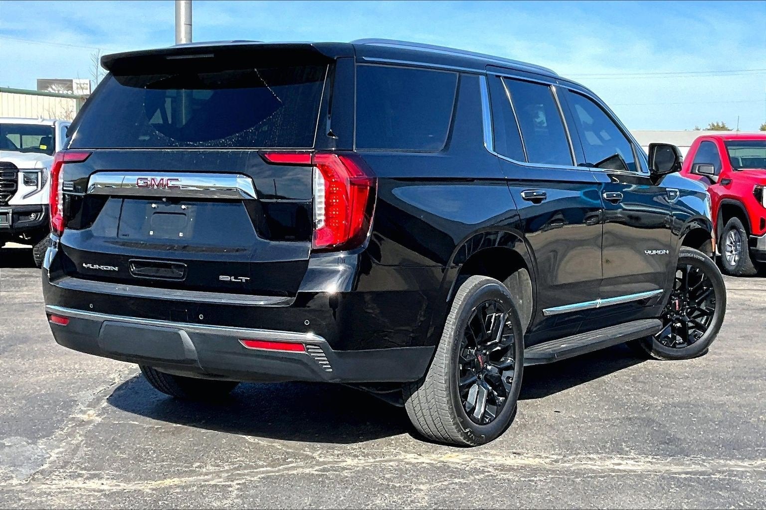 2022 GMC Yukon SLT