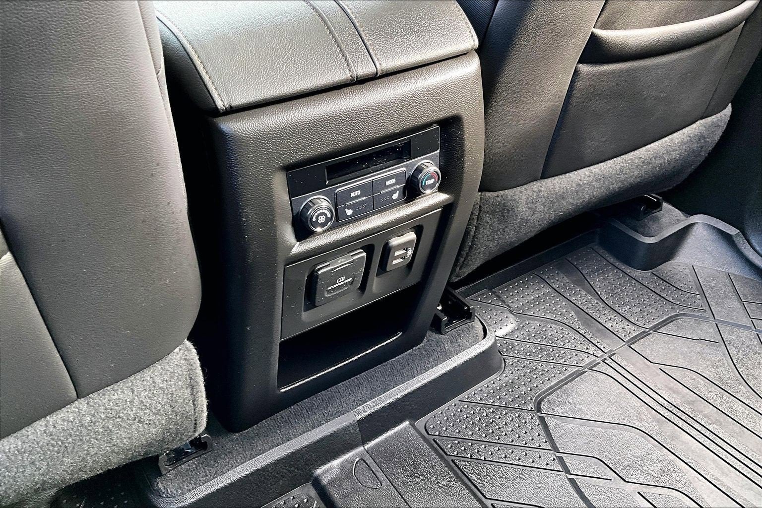 2022 Chevrolet Traverse High Country