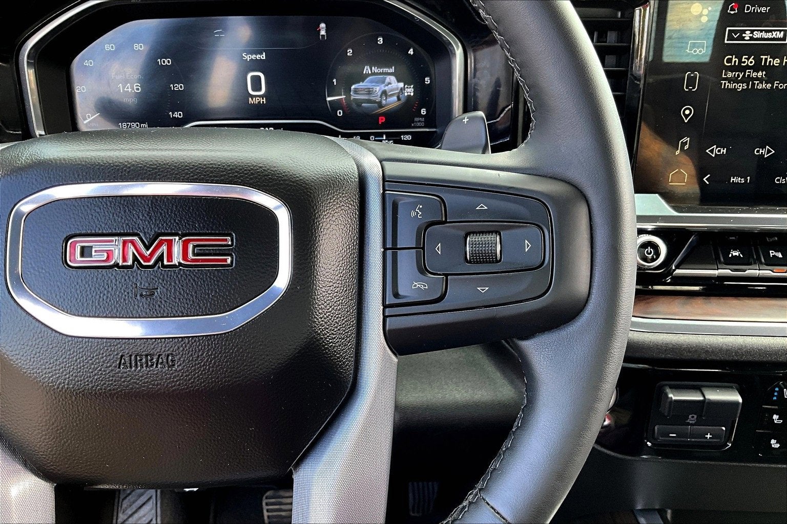 2024 GMC Sierra 1500 SLT