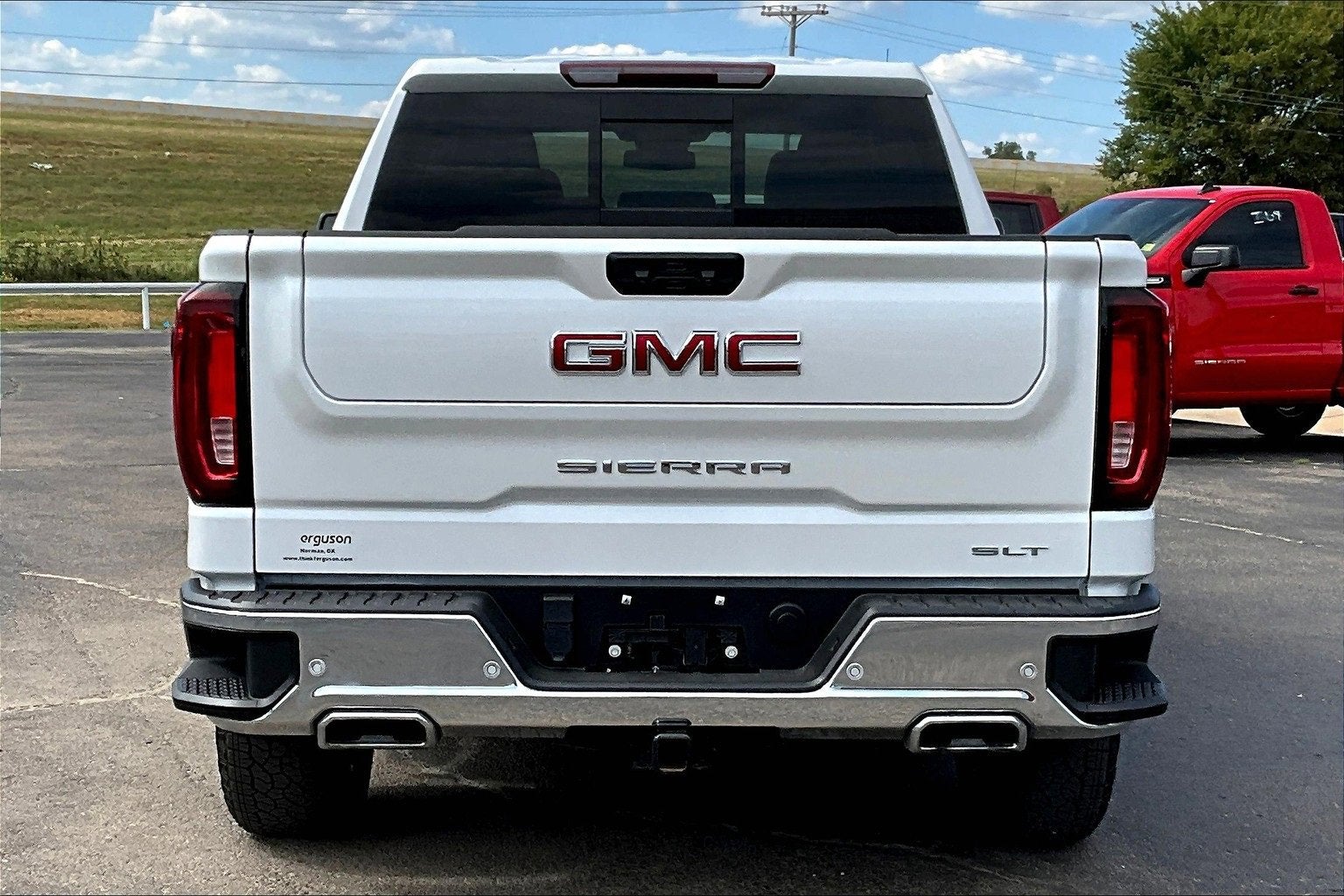 2024 GMC Sierra 1500 SLT