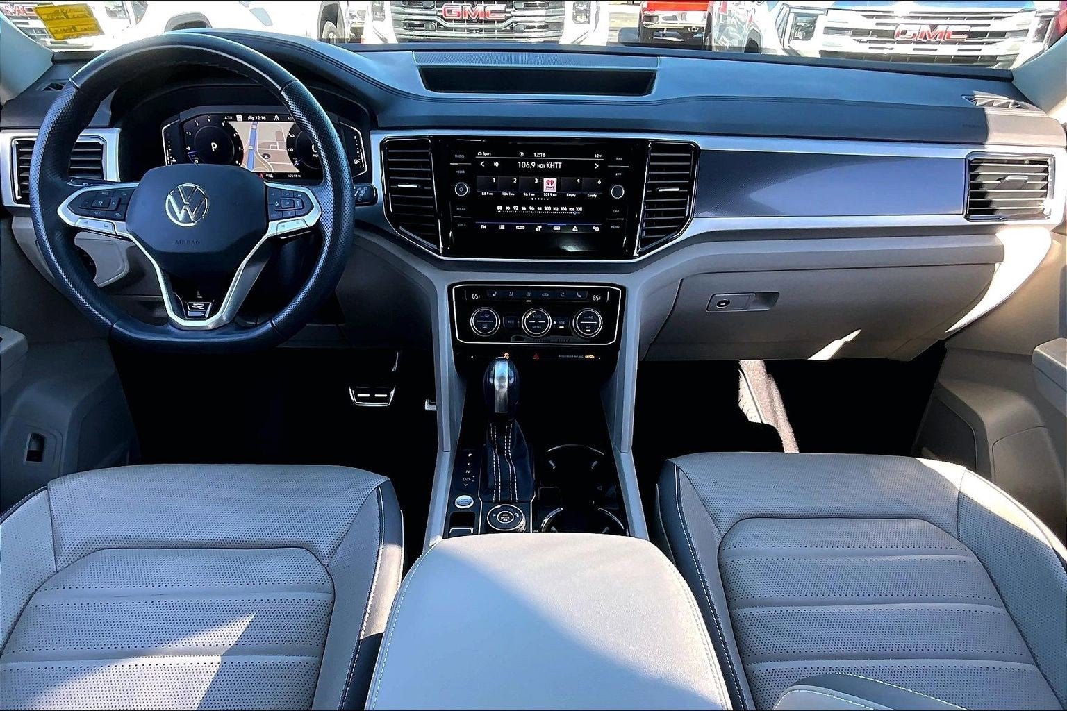 2022 Volkswagen Atlas 3.6L V6 SEL Premium R-Line