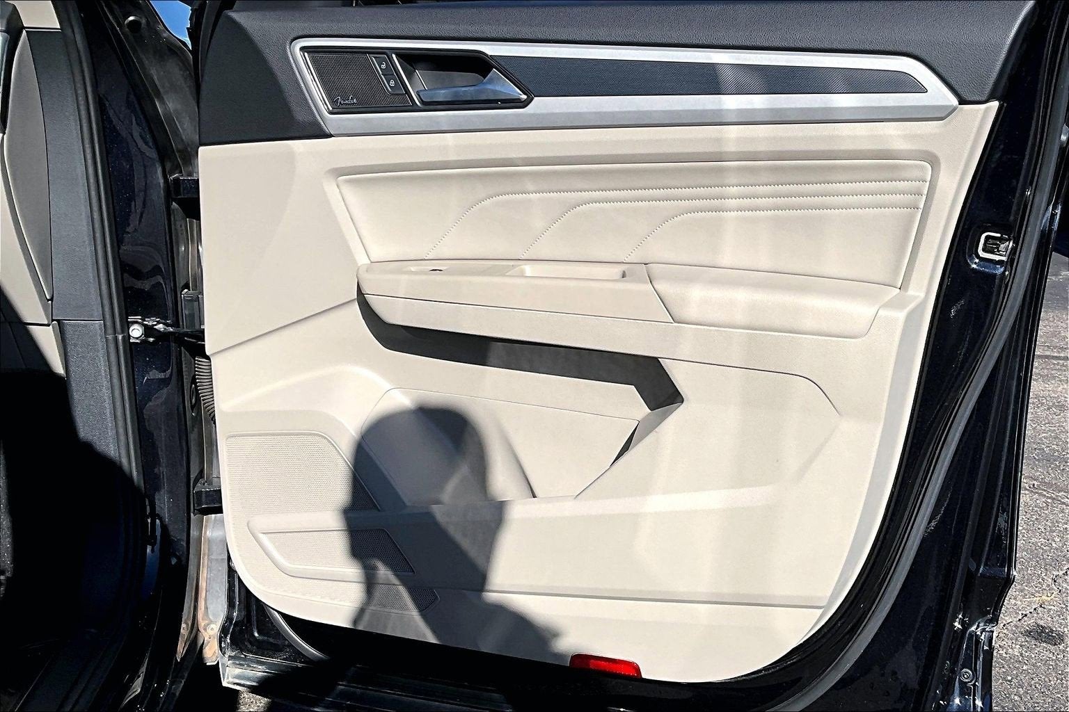 2022 Volkswagen Atlas 3.6L V6 SEL Premium R-Line