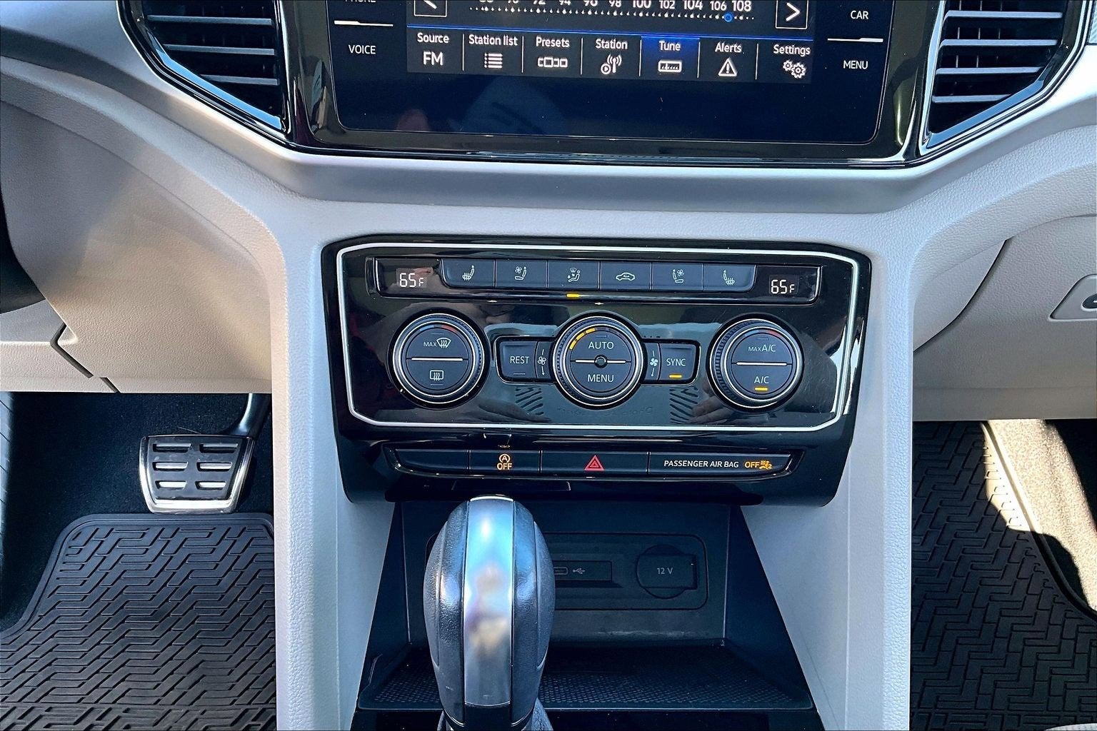 2022 Volkswagen Atlas 3.6L V6 SEL Premium R-Line