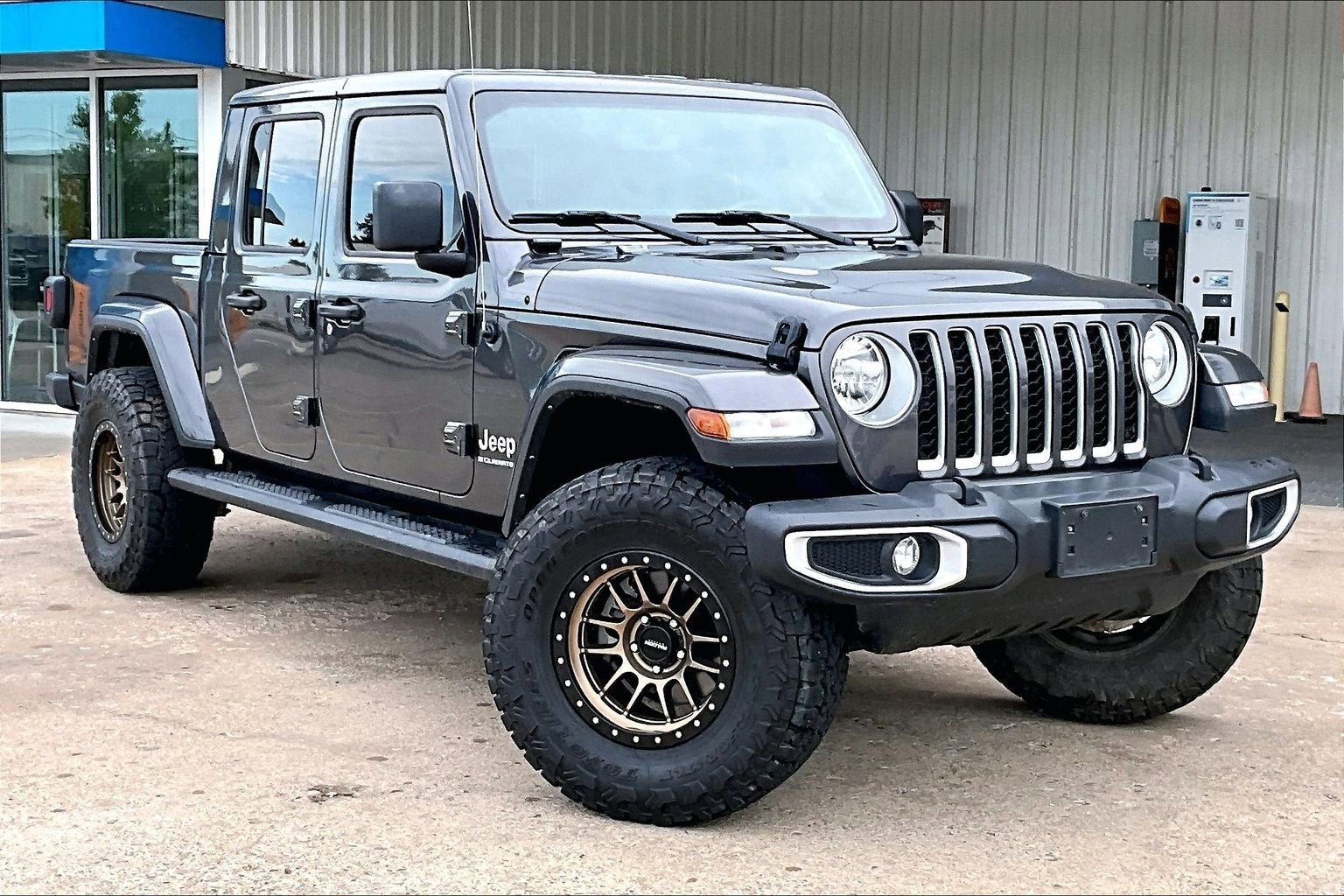 2023 Jeep Gladiator Overland