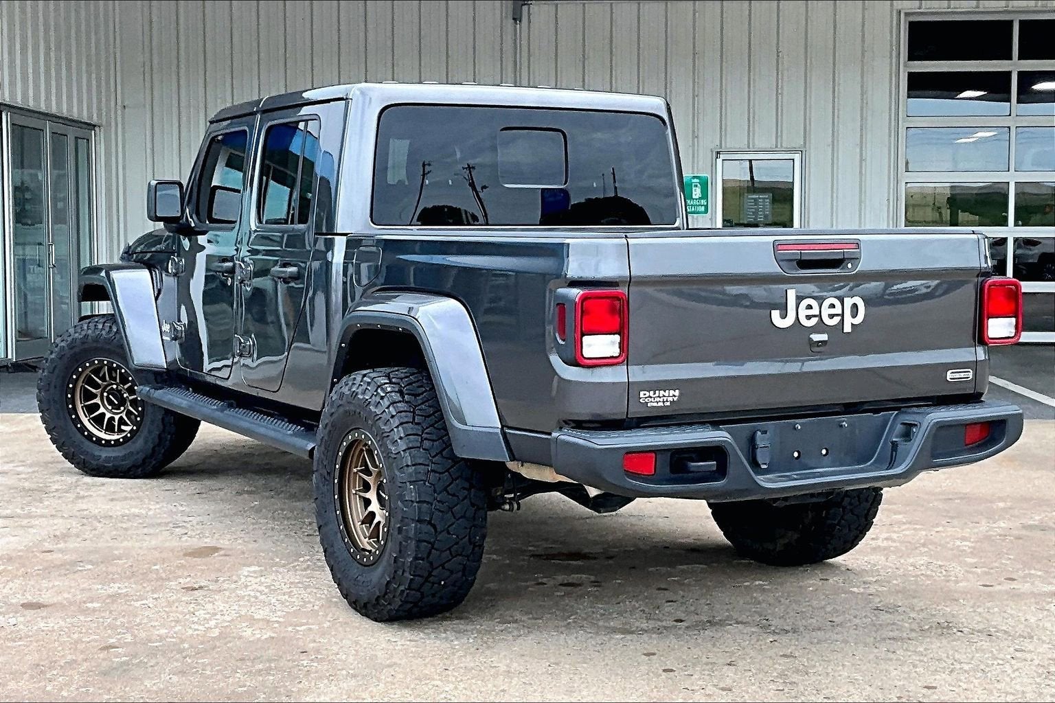 2023 Jeep Gladiator Overland