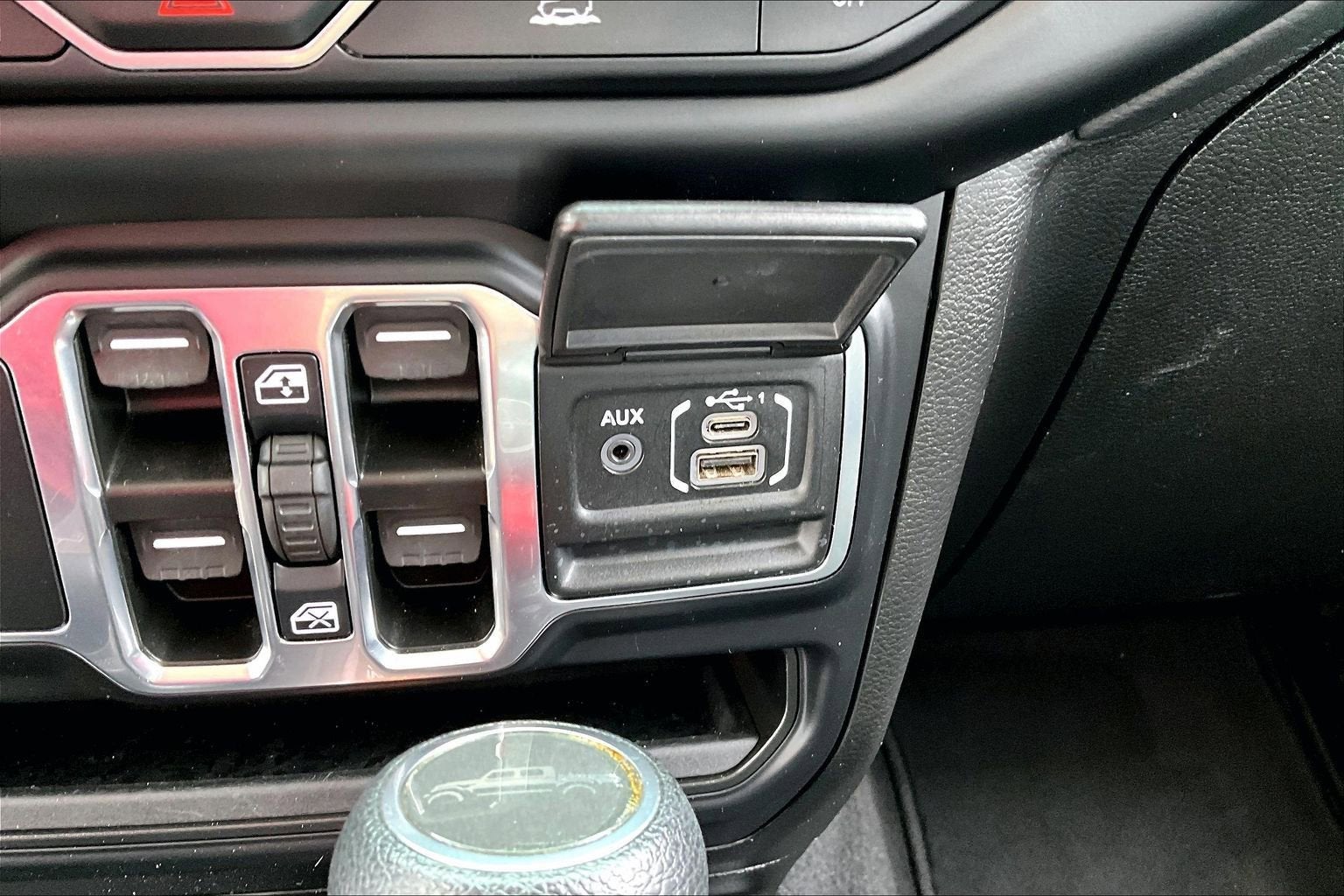 2023 Jeep Gladiator Overland