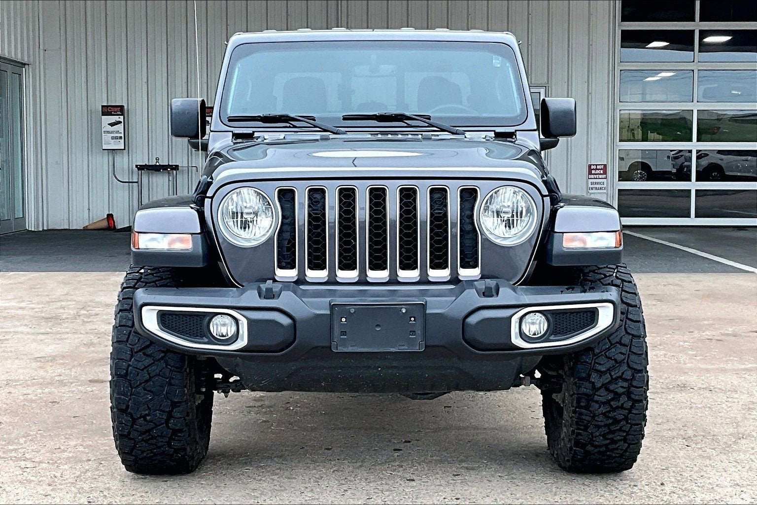 2023 Jeep Gladiator Overland