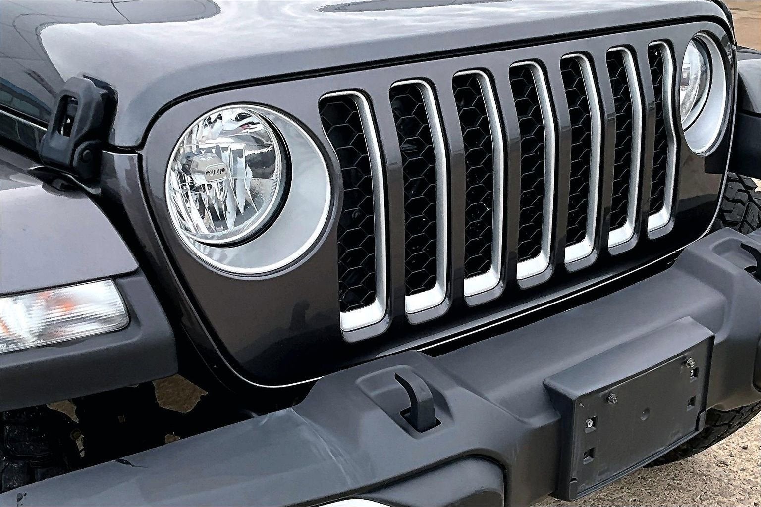 2023 Jeep Gladiator Overland
