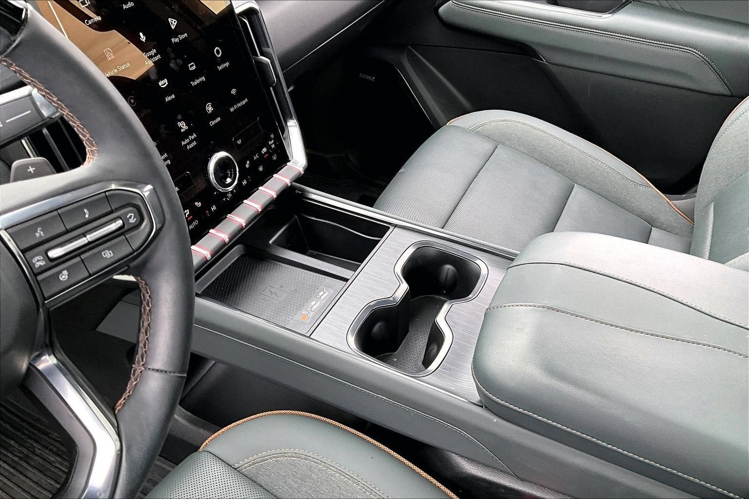 2024 GMC Acadia AT4
