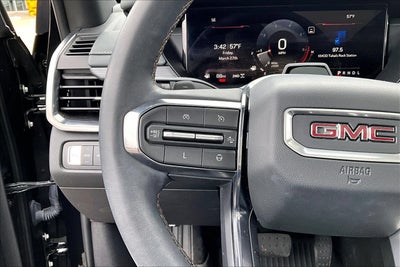 2024 GMC Acadia AT4