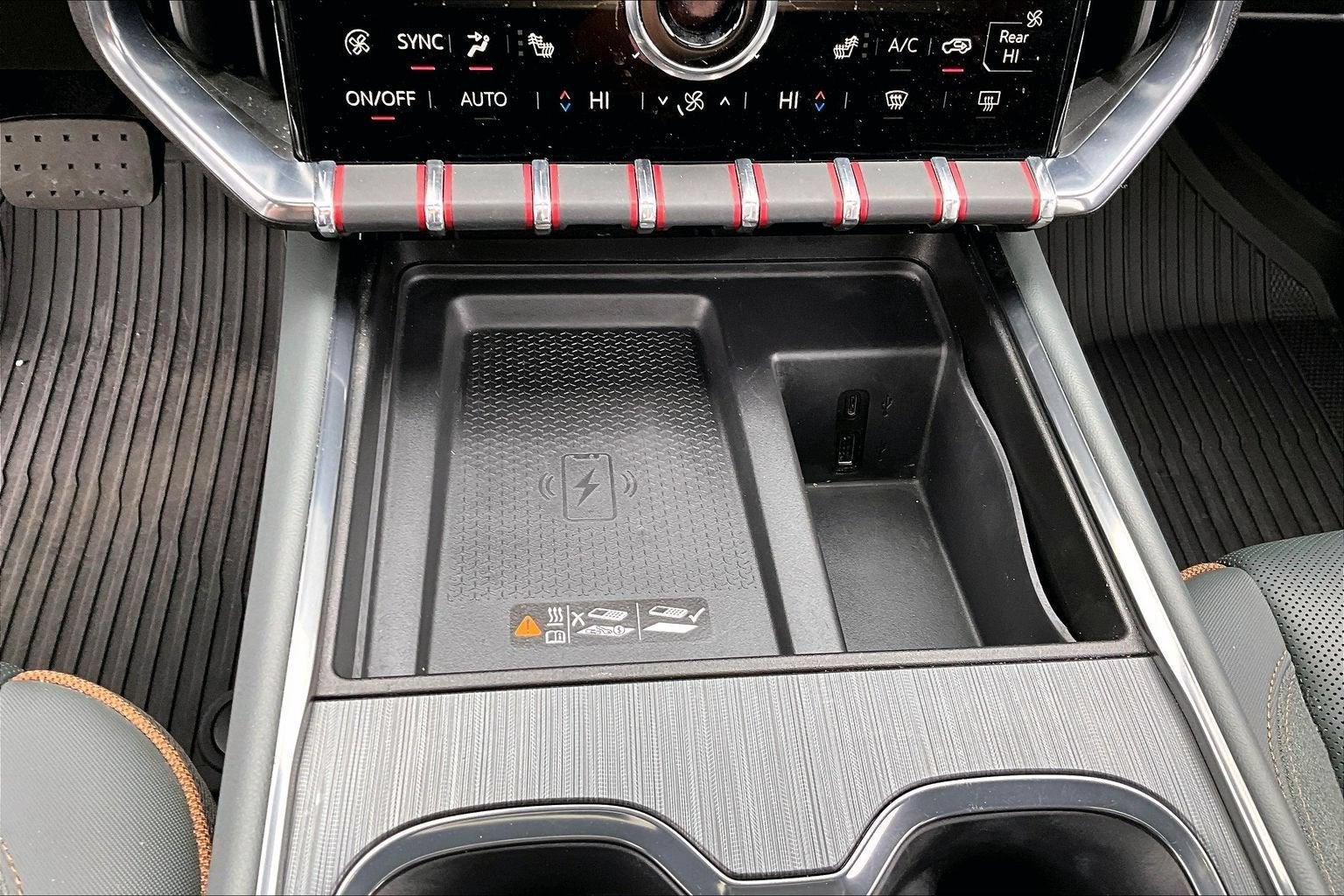 2024 GMC Acadia AT4