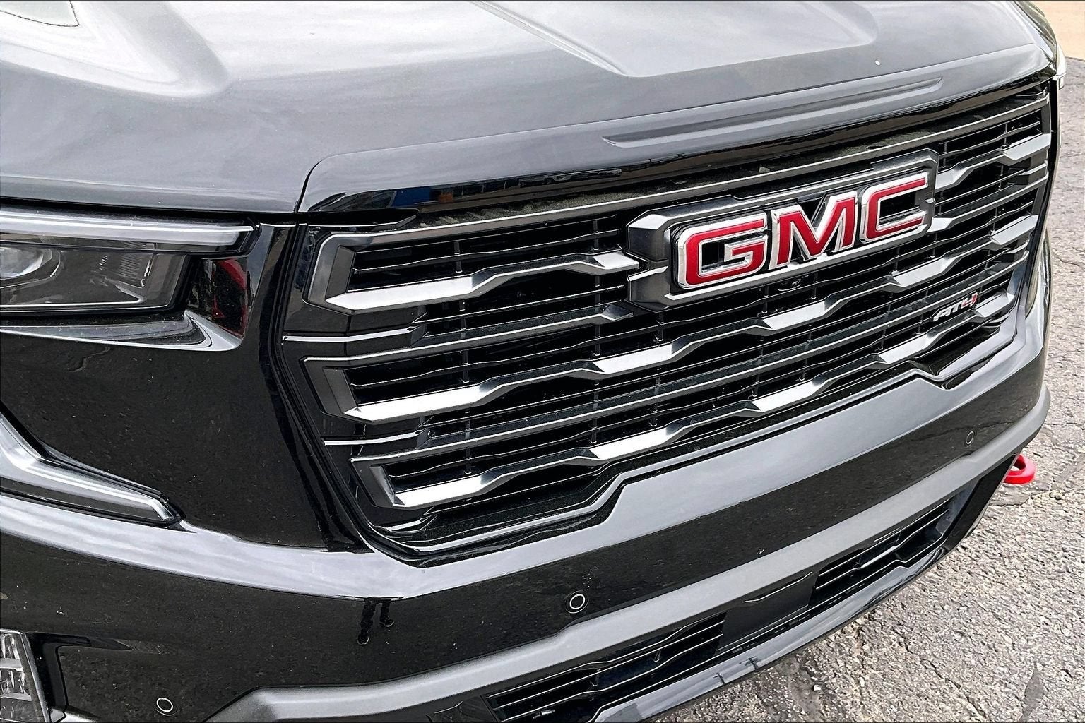 2024 GMC Acadia AT4
