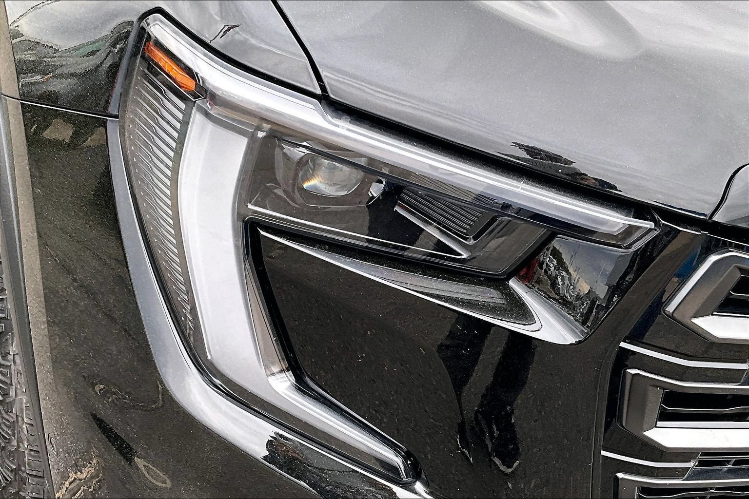 2024 GMC Acadia AT4