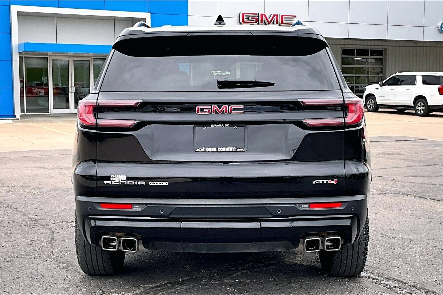 2024 GMC Acadia AT4