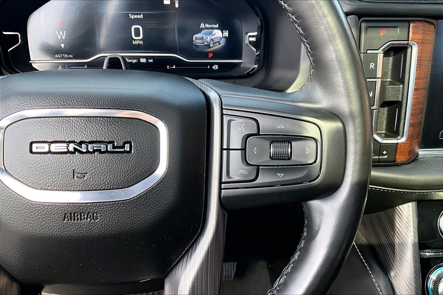 2023 GMC Yukon Denali Ultimate