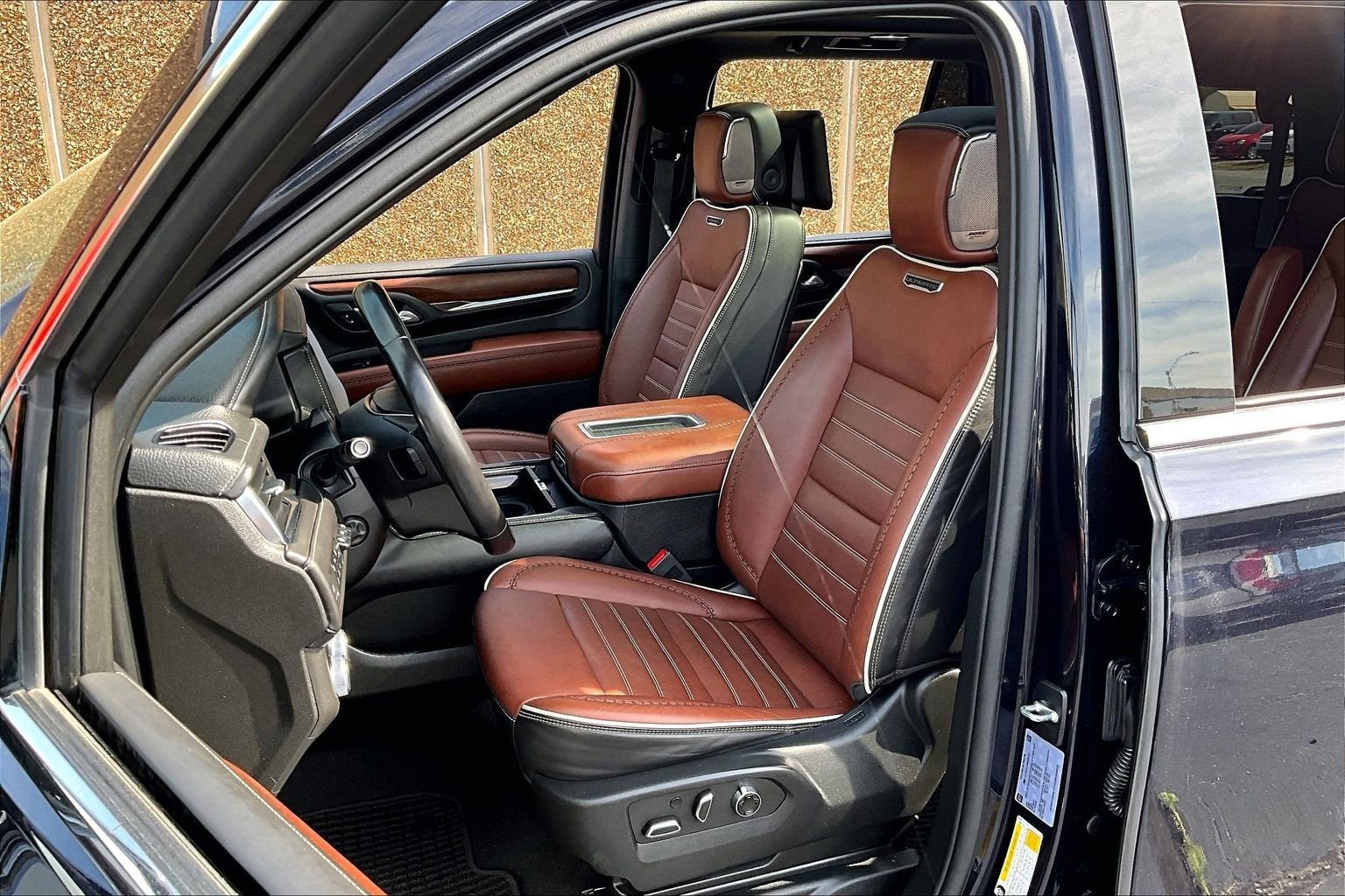 2023 GMC Yukon Denali Ultimate