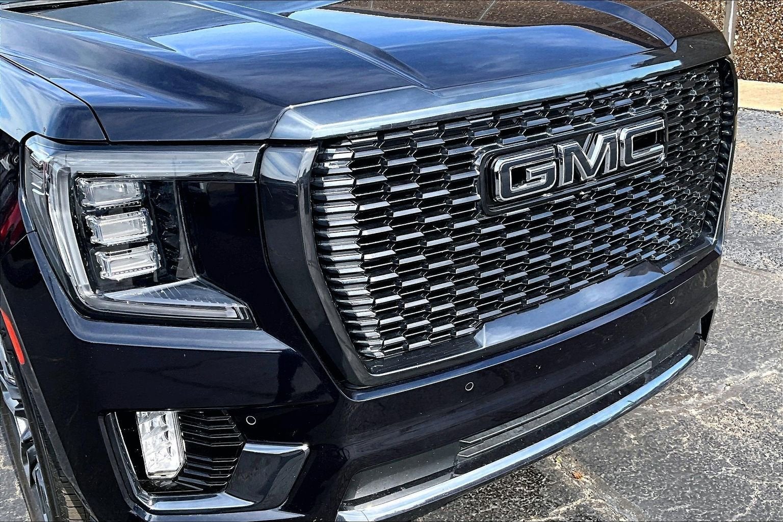 2023 GMC Yukon Denali Ultimate