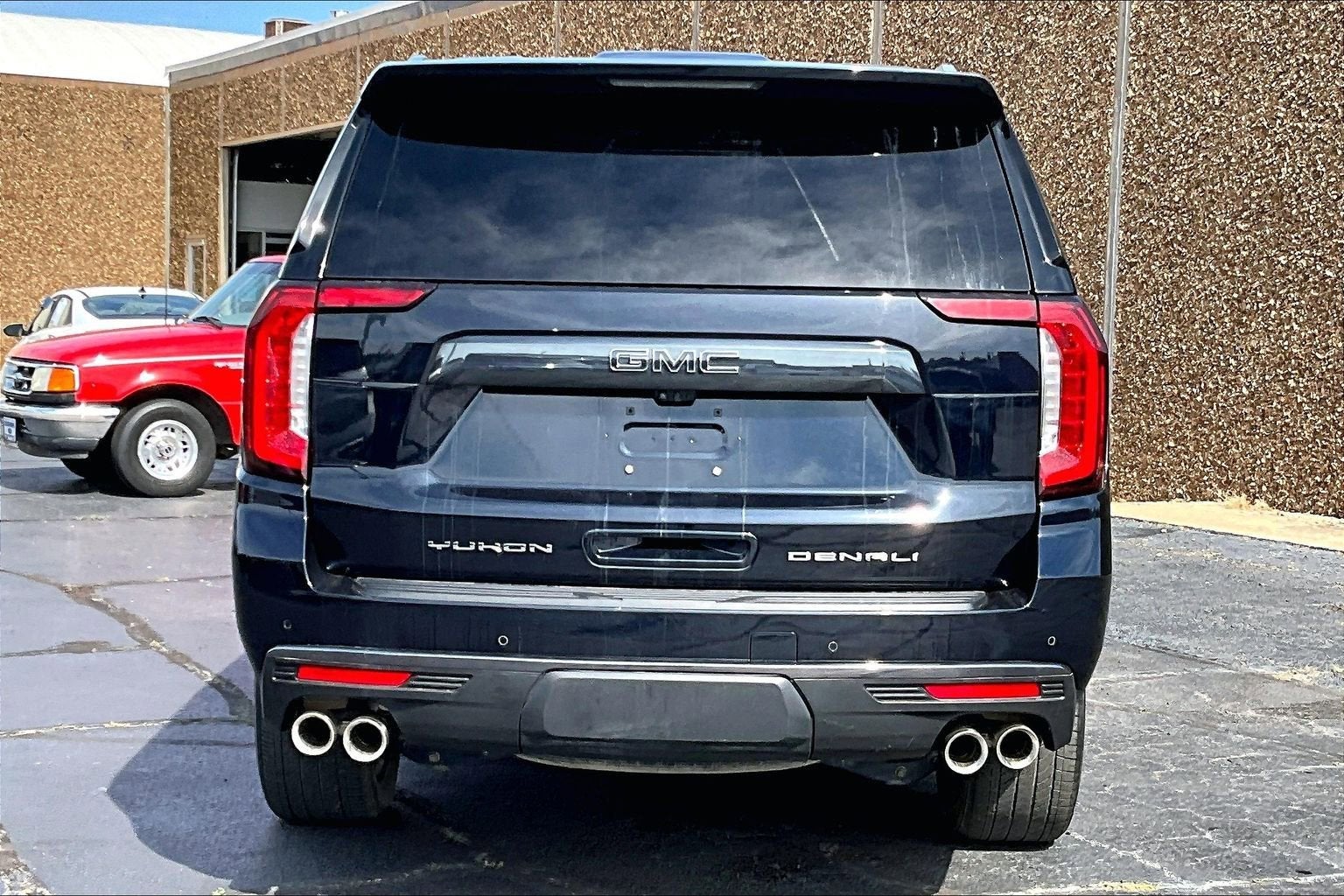 2023 GMC Yukon Denali Ultimate
