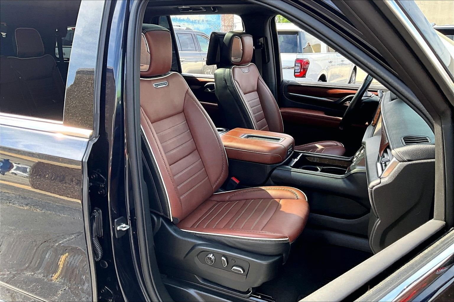 2023 GMC Yukon Denali Ultimate