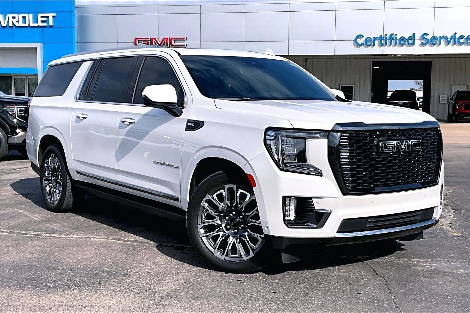 2023 GMC Yukon XL Denali Ultimate