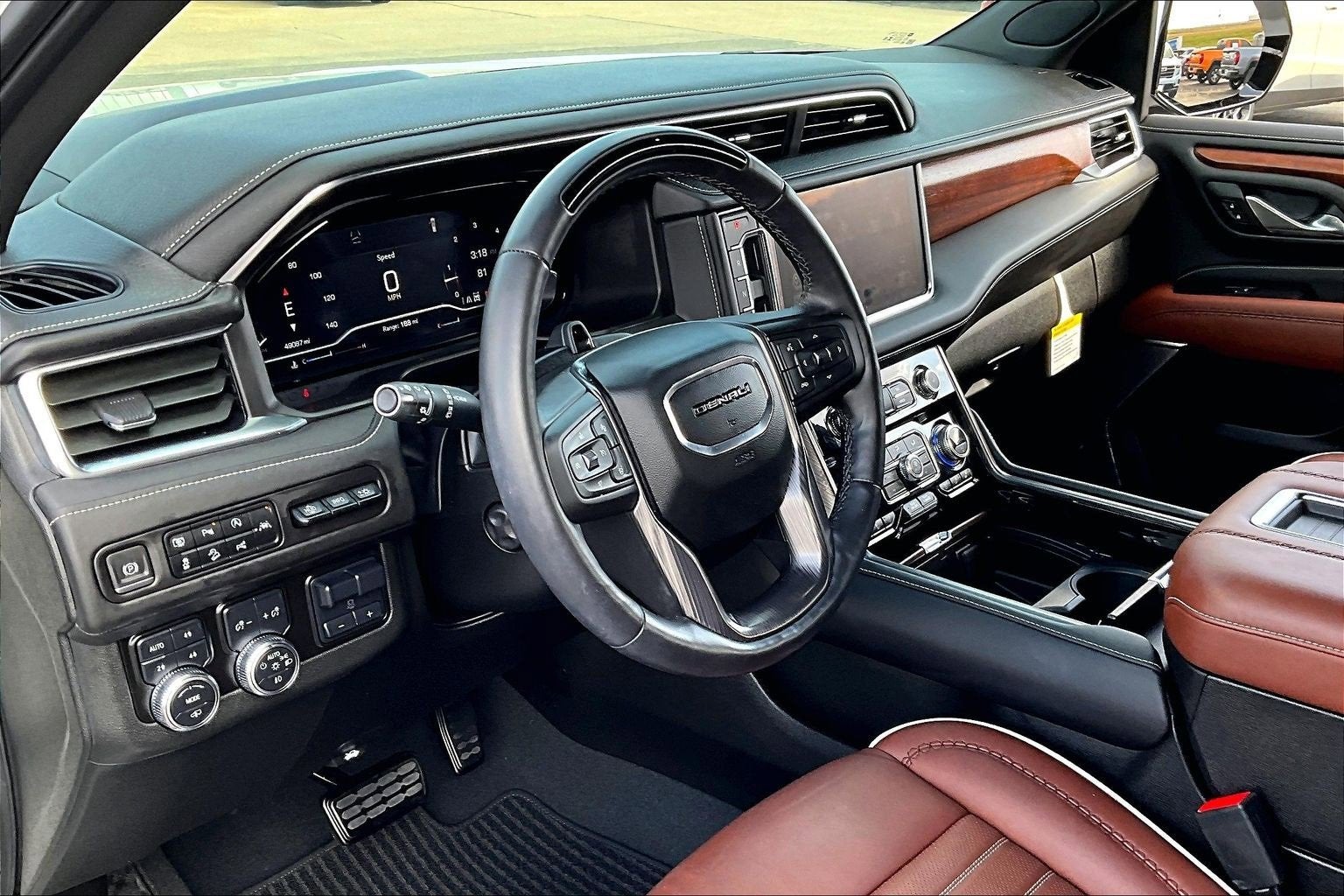 2023 GMC Yukon XL Denali Ultimate