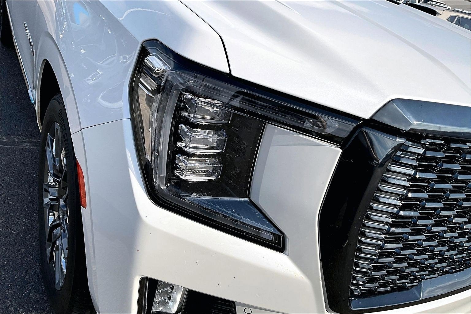 2023 GMC Yukon XL Denali Ultimate