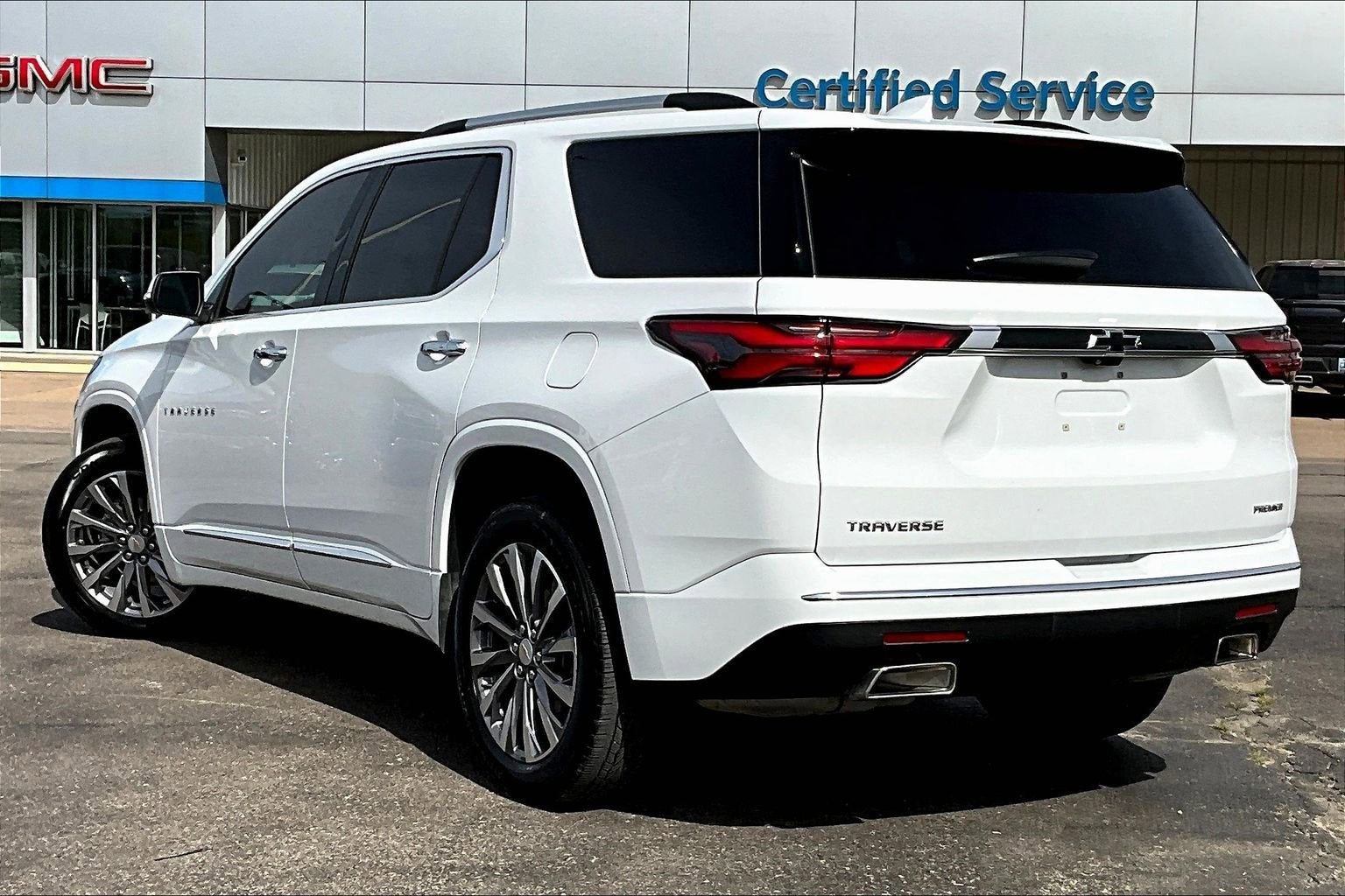 2023 Chevrolet Traverse Premier