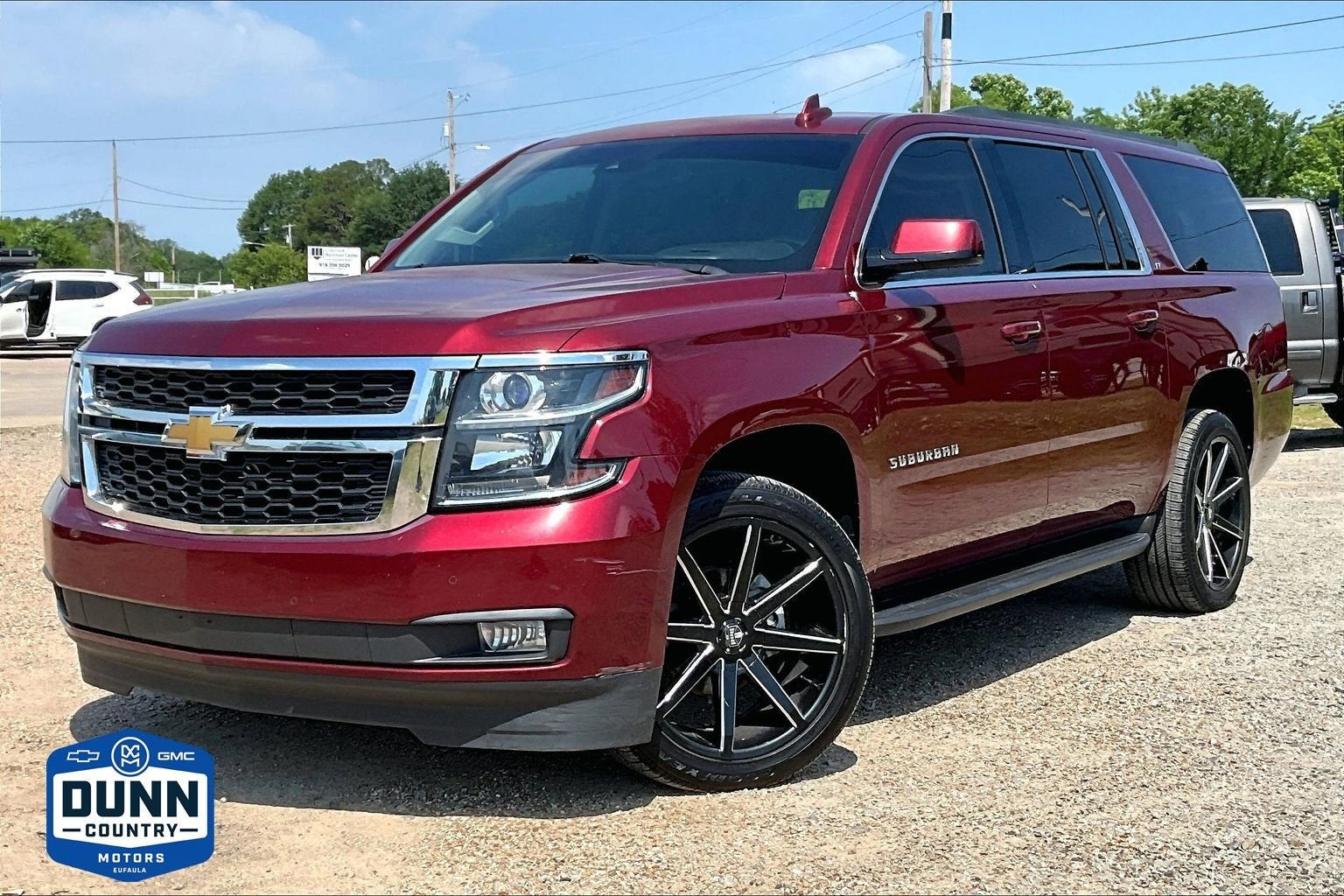 2017 Chevrolet Suburban 4WD 1500 LT's photo