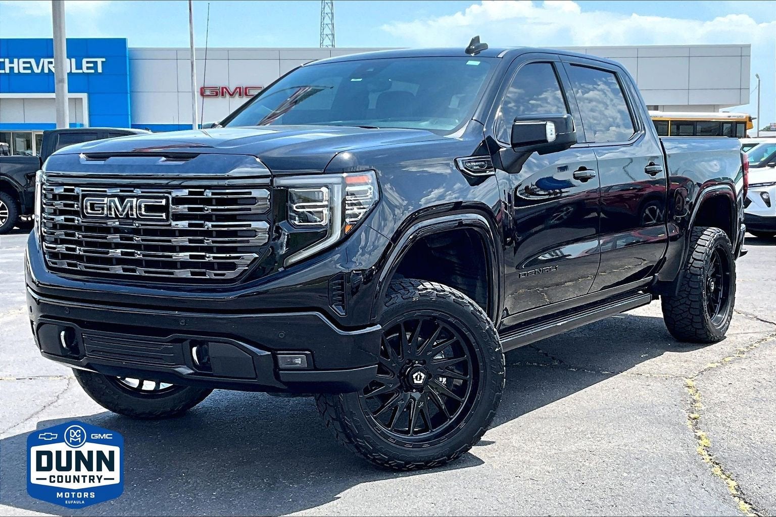 2024 GMC Sierra 4WD Crew Cab Short Box Denali Ultimate's photo