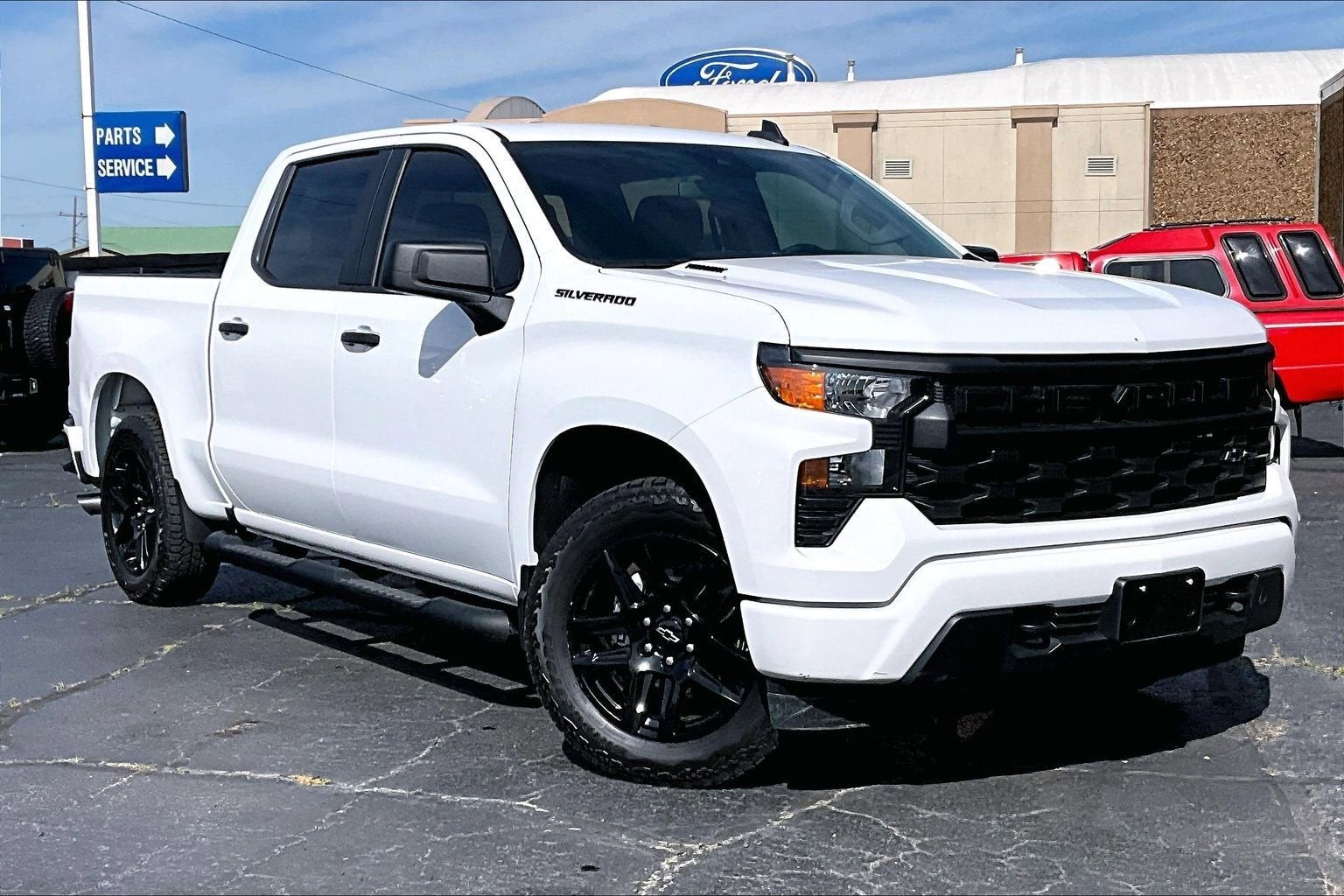 2025 Chevrolet Silverado 1500 Custom