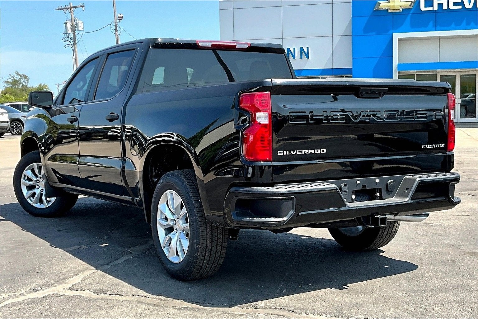 2025 Chevrolet Silverado 1500 Custom