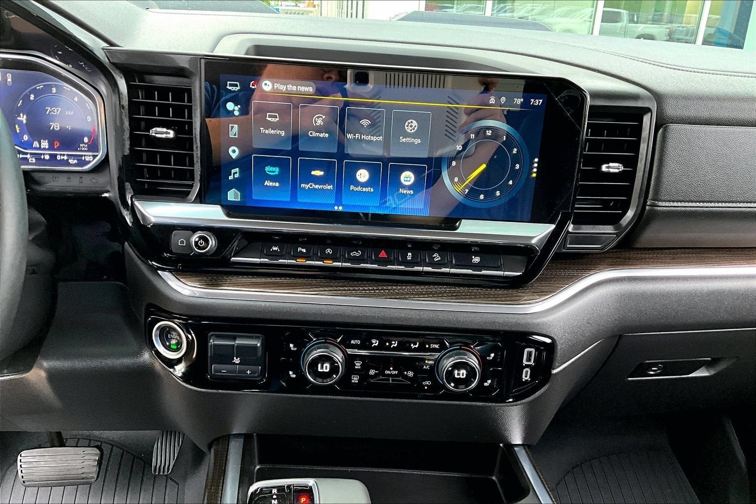 2024 Chevrolet Silverado 1500 LT Trail Boss