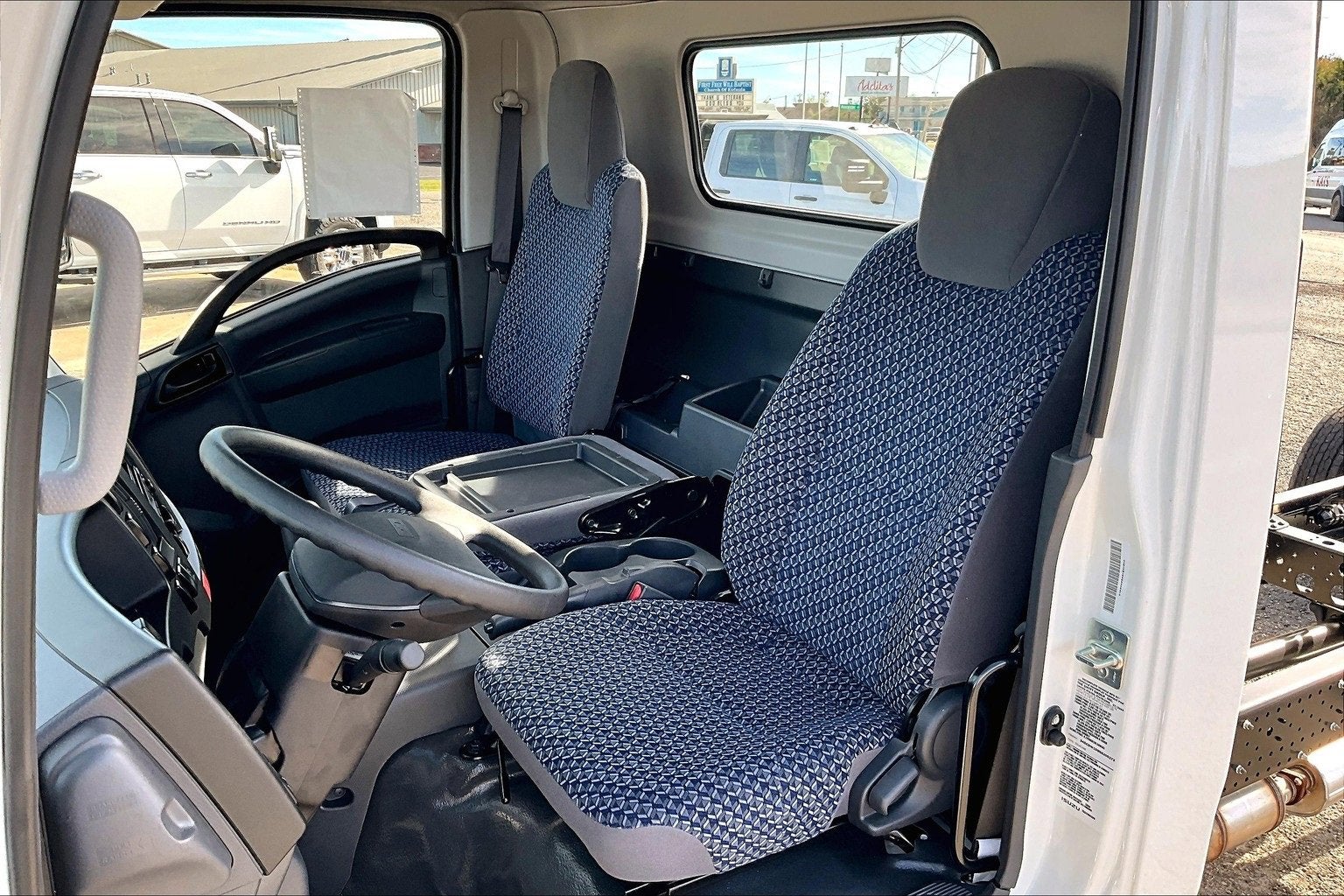 2025 Chevrolet Low Cab Forward 4500 1WT