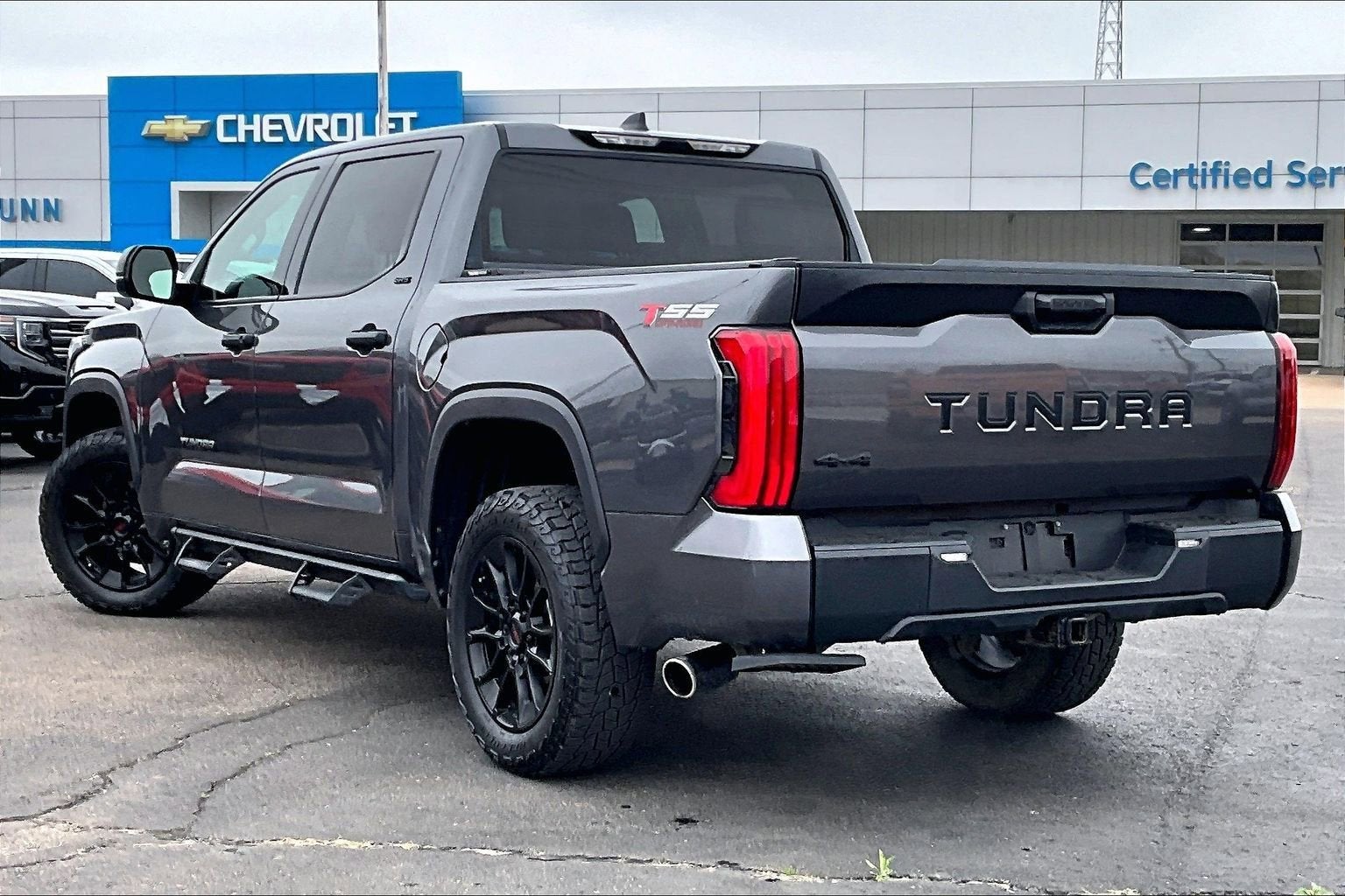 2023 Toyota Tundra 4WD SR5