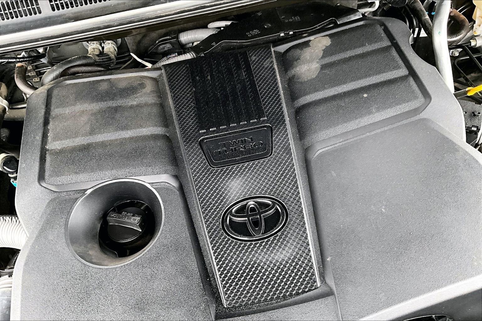 2023 Toyota Tundra 4WD SR5