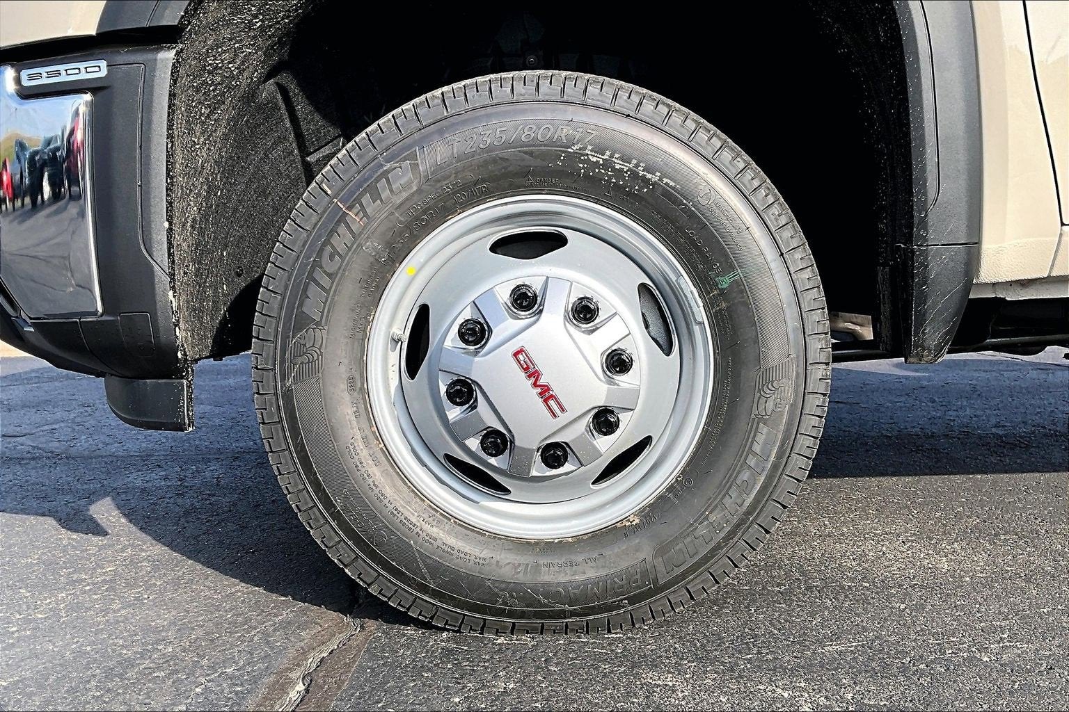 2026 GMC Sierra 3500 HD Chassis Cab Pro