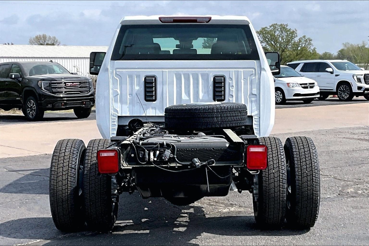 2026 GMC Sierra 3500 HD Chassis Cab Pro