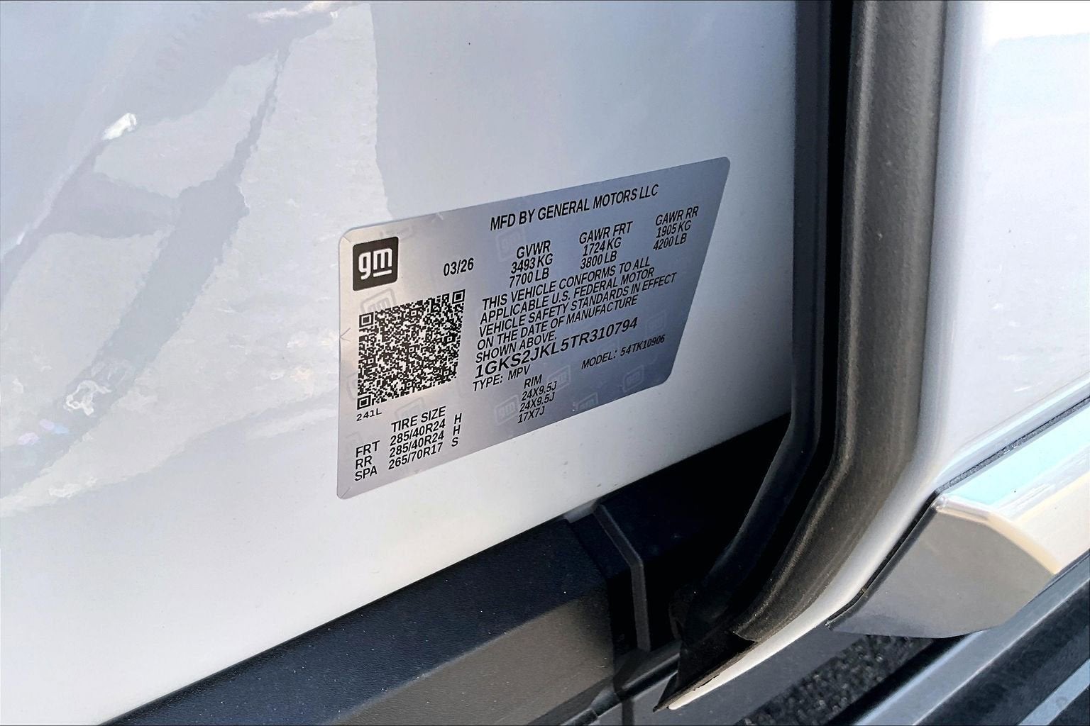 2026 GMC Yukon XL Denali - Photo 13