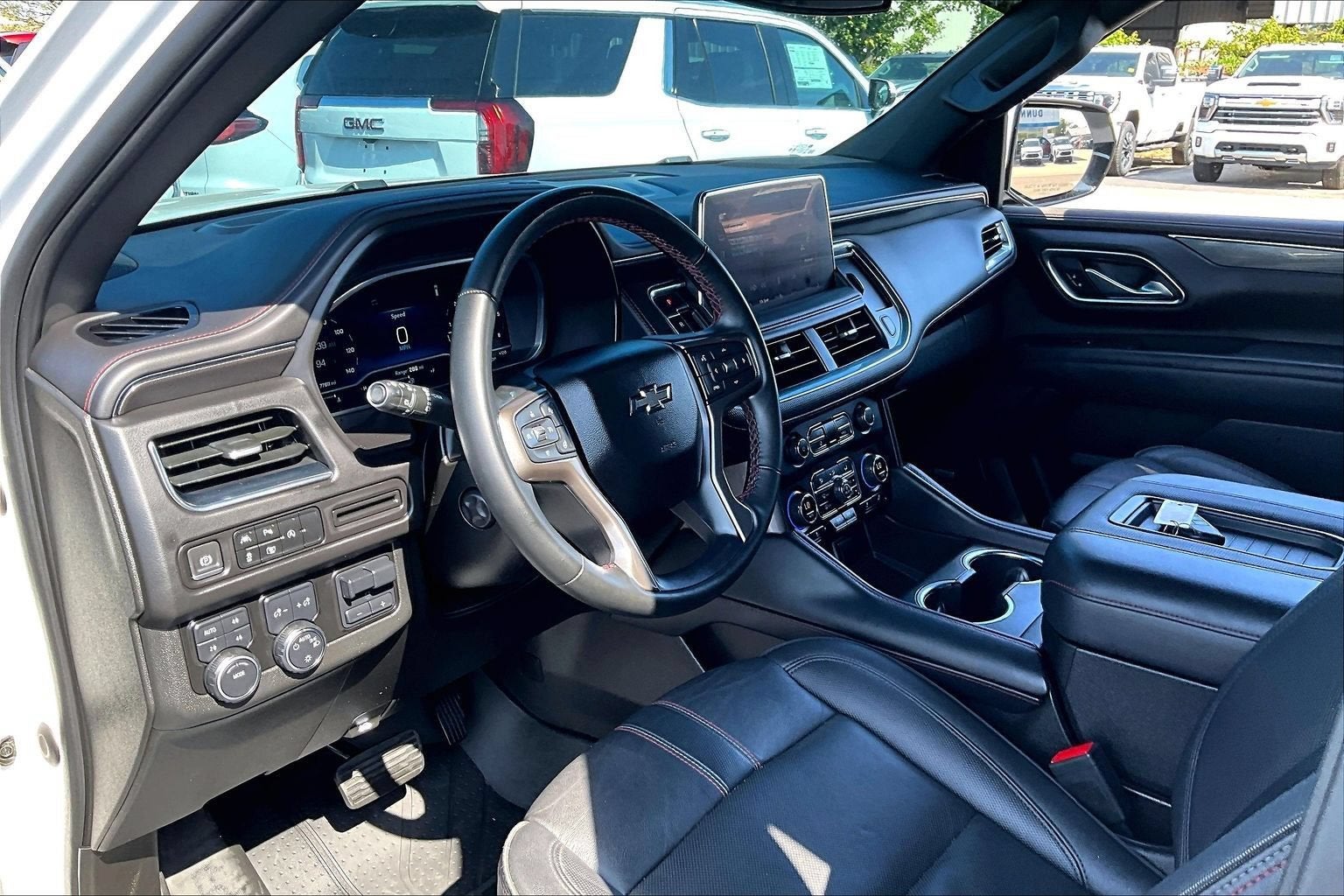 2023 Chevrolet Suburban RST