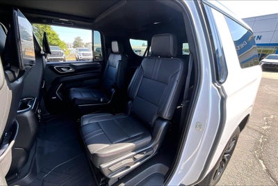 2023 Chevrolet Suburban RST
