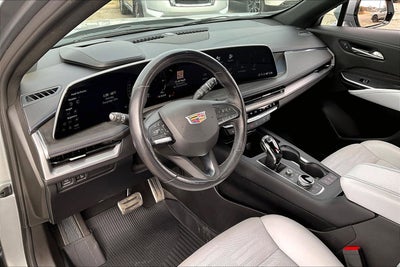 2024 Cadillac XT4 Sport