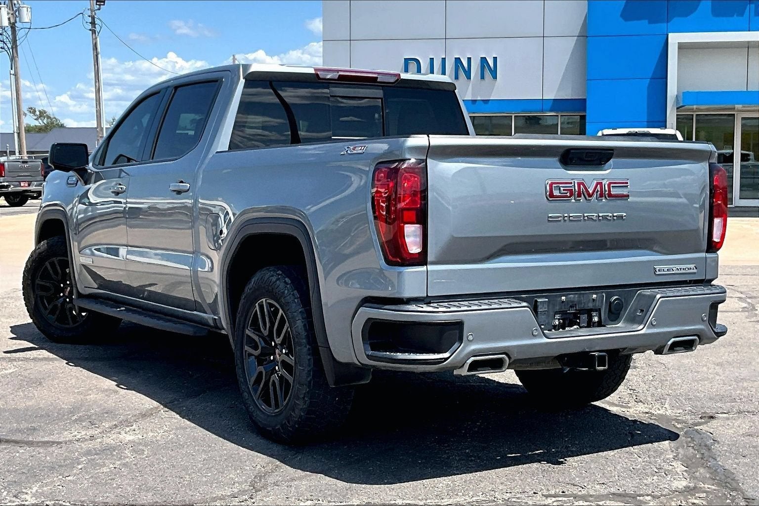 2024 GMC Sierra 1500 Elevation